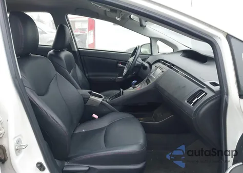 2013 Toyota Prius Three Se z USA, uszkodzony, nr VIN JTDKN3DU2D5612041